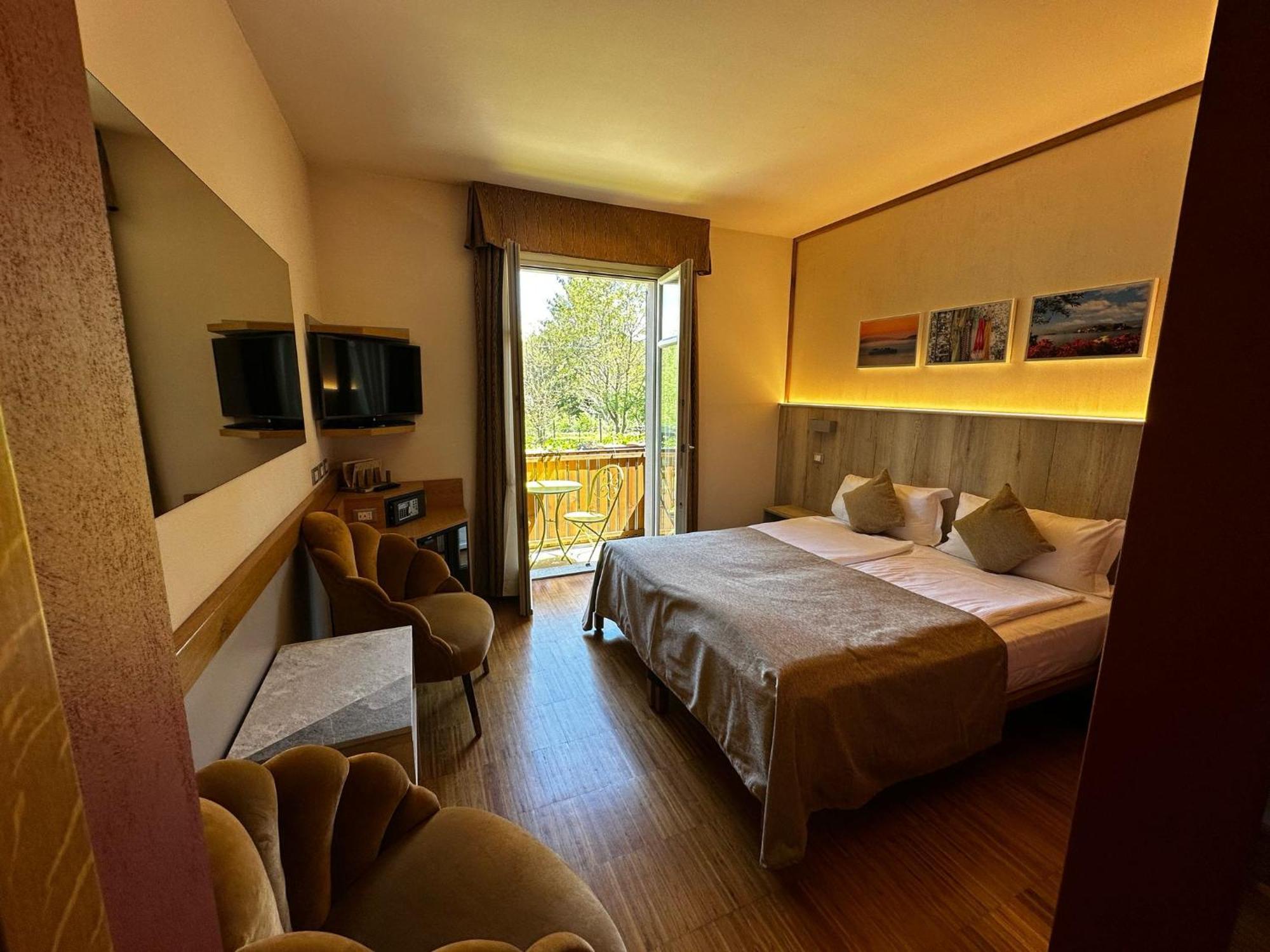 Hotel Cortese Armeno Exterior foto
